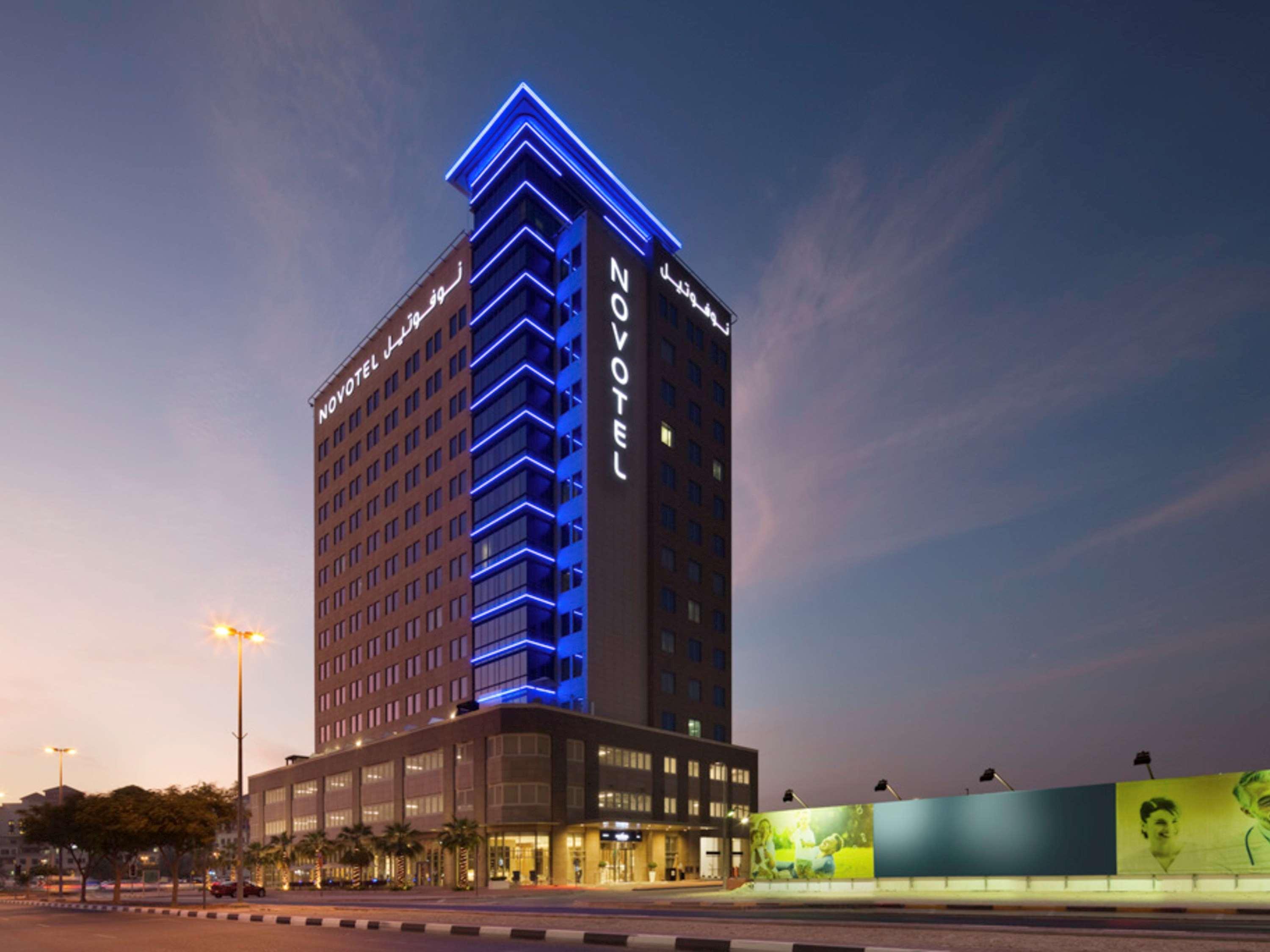 Novotel Bur Dubai Exterior foto